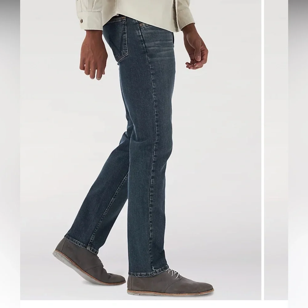 Wrangler Men's Blue Jeans - dark blue classic cut 36x29 - Picture 2 of 9